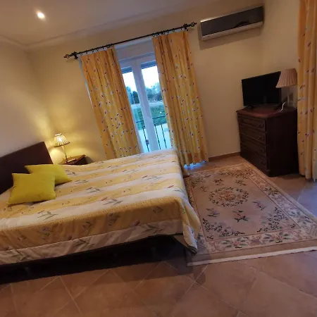 Oasis Tropical, Jardim E Piscina! Апартаменти
