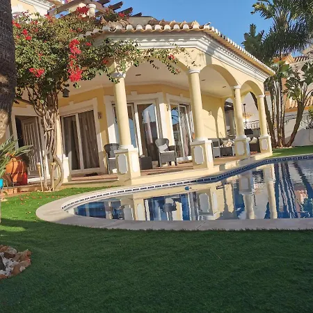 Апартаменти Oasis Tropical, Jardim E Piscina! *