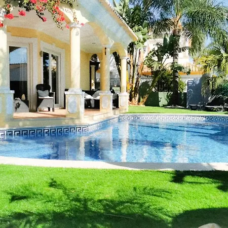 Oasis Tropical, Jardim E Piscina! Апартаменти