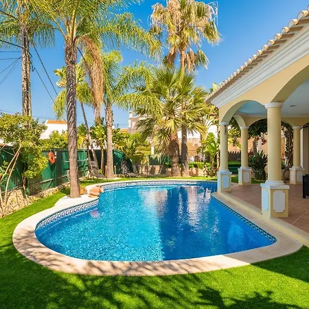 Oasis Tropical, Jardim E Piscina! Портіман