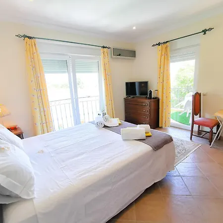Apartment Oasis Tropical, Jardim E Piscina! Portimao