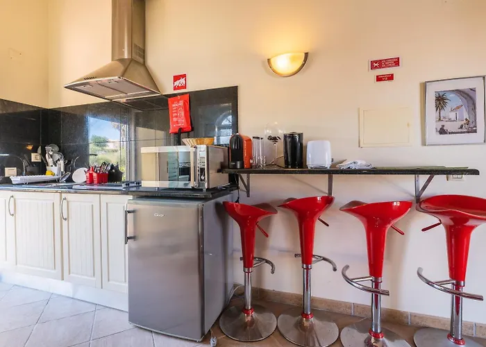 Oasis Tropical, Jardim E Piscina! Διαμέρισμα Portimão