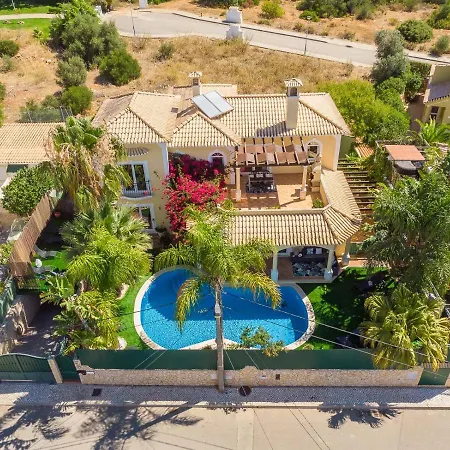 Oásis Tropical, Jardim E Piscina!