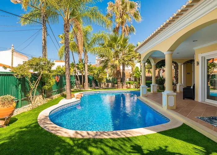 Oásis Tropical, Jardim E Piscina! Portimão