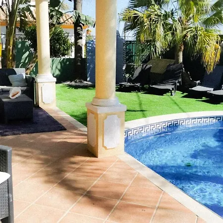Oasis Tropical, Jardim E Piscina! Apartament