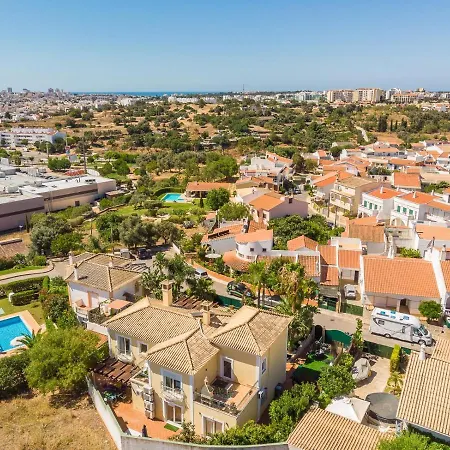 Oasis Tropical, Jardim E Piscina! * Portimao