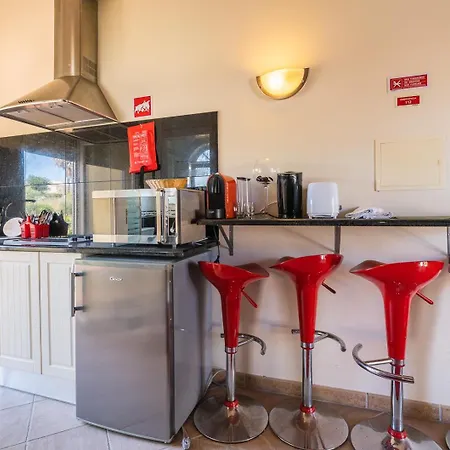 Oasis Tropical, Jardim E Piscina! Apartment Portimao